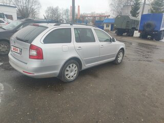 2012 Skoda Octavia II (A5) Рестайлинг, серебристый, 700000 рублей, вид 3