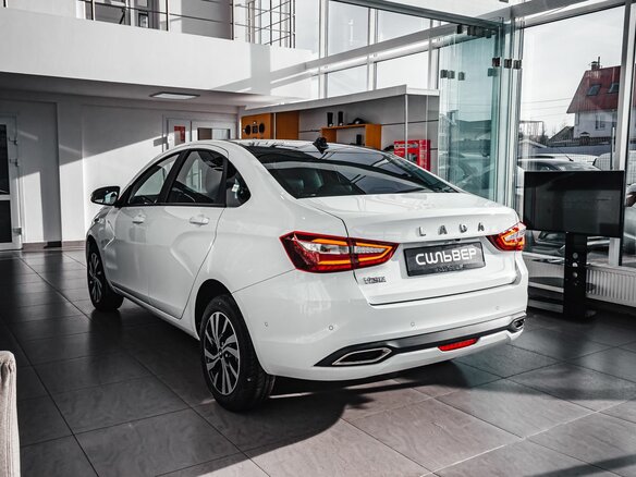 2026 Lada (ВАЗ) Vesta I Рестайлинг (NG), белый - вид 2