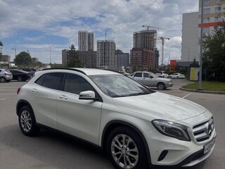 2014 Mercedes-Benz GLA 250 I (X156), белый, 1950000 рублей, вид 3