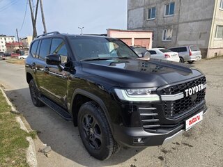 2021 Toyota Land Cruiser 300 Series, чёрный, 14300000 рублей, вид 2