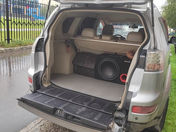 2007 Mitsubishi Outlander II, серебристый, 1320000 рублей - вид 9