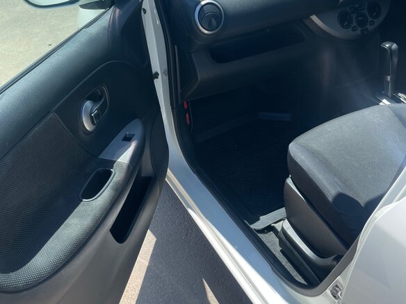2007 Nissan Note I, белый, 720000 рублей - вид 10
