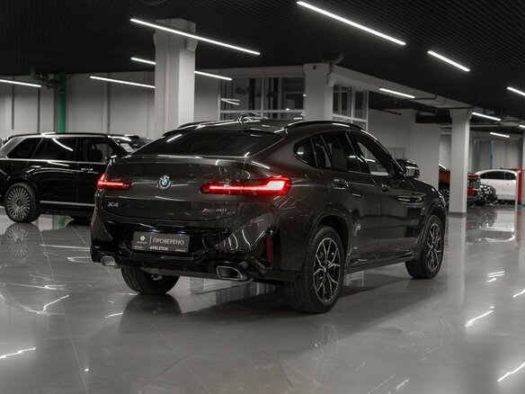 2023 BMW X4 20i II (G02) Рестайлинг, серый - вид 4
