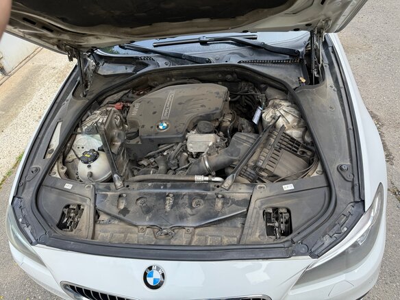 2016 BMW 5 серии 520i VI (F10/F11/F07) Рестайлинг, белый, 2100000 рублей - вид 14