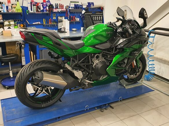 2018 Kawasaki Ninja H2 SX, зелёный, 1450000 рублей - вид 21