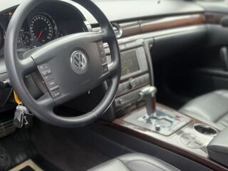 2008 Volkswagen Phaeton 5-Seater I, чёрный, 1199999 рублей, вид 4