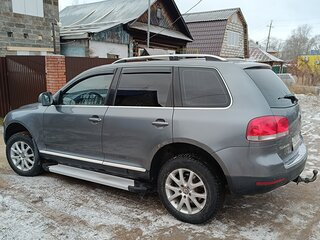 2005 Volkswagen Touareg I, серый, 850000 рублей, вид 3