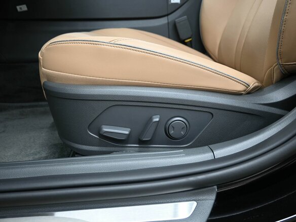 2025 Hyundai Sonata VIII (DN8) Рестайлинг, чёрный, 4319900 рублей - вид 29