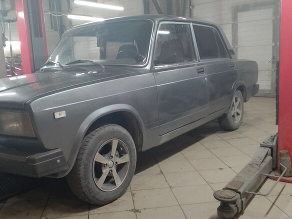 2010 Lada (ВАЗ) 2107, зелёный, 220000 рублей - вид 3