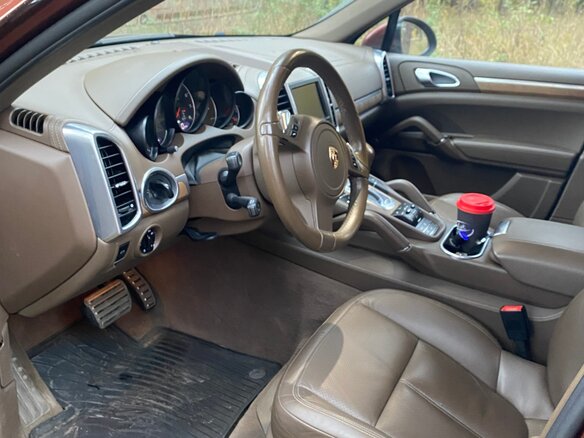 2011 Porsche Cayenne II (958), коричневый, 2200000 рублей - вид 3