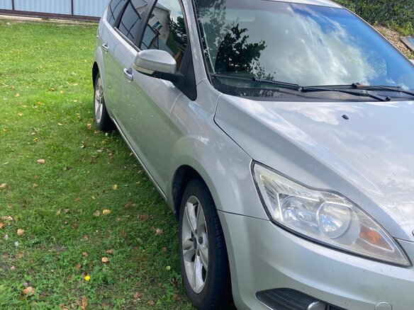 2010 Ford Focus II Рестайлинг, серебристый, 350000 рублей - вид 2