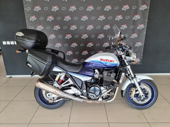 2010 Suzuki GSX 1400, белый - вид 2