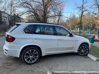 2011 BMW X5 50i II (E70) Рестайлинг, белый, 1500000 рублей, вид 3