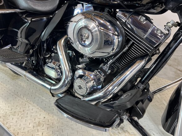 2012 Harley-Davidson Electra Glide, чёрный, 730000 рублей - вид 17