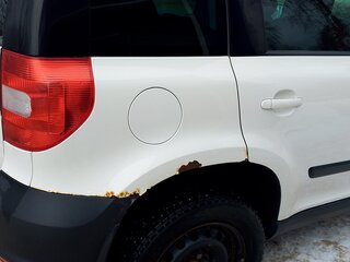 2011 Skoda Yeti I, белый, 600000 рублей, вид 5