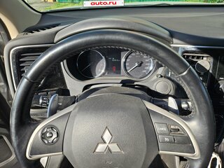 2014 Mitsubishi Outlander III Рестайлинг, серебристый, 1500000 рублей, вид 5