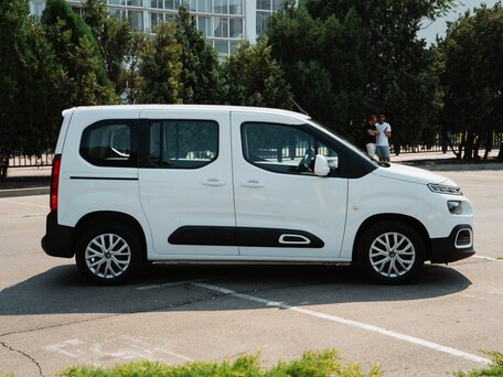 2021 Citroen Berlingo III, белый, 2350000 рублей, вид 4