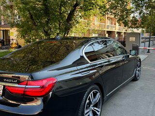2018 BMW 7 серии Long 740Ld xDrive VI (G11/G12), чёрный, 3500000 рублей, вид 2