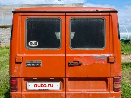 1995 Mercedes-Benz MB 100, красный, 260000 рублей, вид 2