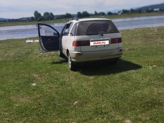 1999 Toyota Ipsum I (M10), белый, 560000 рублей, вид 3