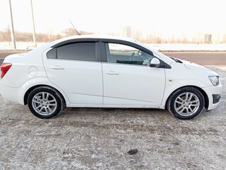 2012 Chevrolet Aveo II, белый, 630000 рублей, вид 4