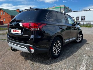 2019 Mitsubishi Outlander III Рестайлинг 3, чёрный, 2600000 рублей, вид 5