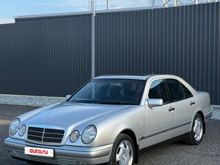 1998 Mercedes-Benz E-Класс 240 II (W210, S210), серебристый, 2500000 рублей, вид 2