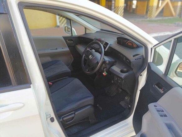 2010 Honda Freed I, белый, 1180000 рублей - вид 9