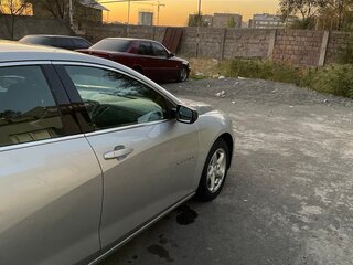 2017 Chevrolet Malibu IX, серебристый, 1300000 рублей, вид 5