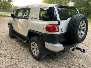 2022 Toyota FJ Cruiser, белый, 6100000 рублей, вид 3