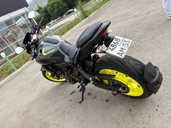 2017 Yamaha MT-07 (FZ-07), серый, 720000 рублей - вид 3