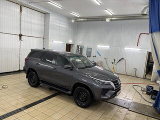 2021 Toyota Fortuner II Рестайлинг, красный, 4050000 рублей, вид 1