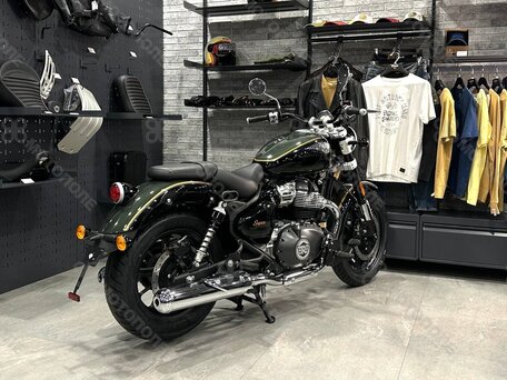 2025 Royal Enfield Super Meteor, зелёный, 773000 рублей, вид 5