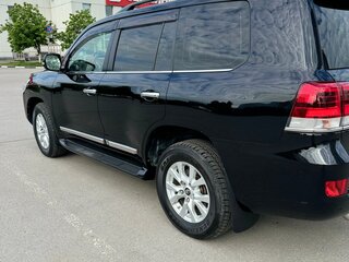 2015 Toyota Land Cruiser 200 Series Рестайлинг 2, чёрный, 6000000 рублей, вид 4