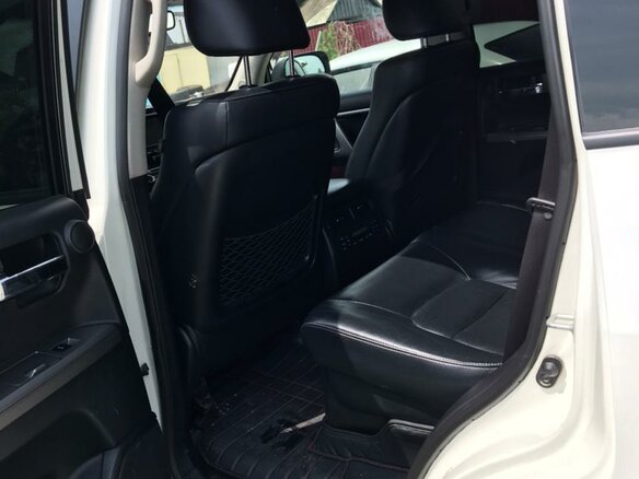 2013 Toyota Land Cruiser 200 Series Рестайлинг 1, белый, 5900000 рублей - вид 14