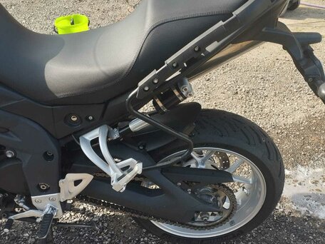 2010 Triumph Tiger 1050, чёрный, 700000 рублей, вид 4