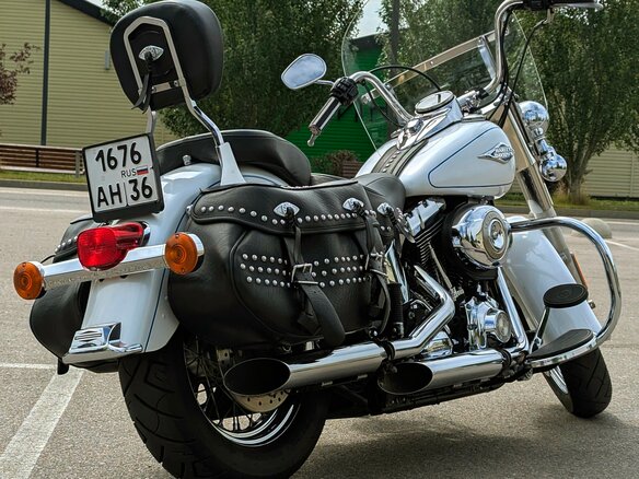 2013 Harley-Davidson Heritage, белый, 1250000 рублей - вид 4