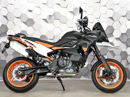 2024 KTM 890 Adventure, чёрный, 1377000 рублей, вид 3