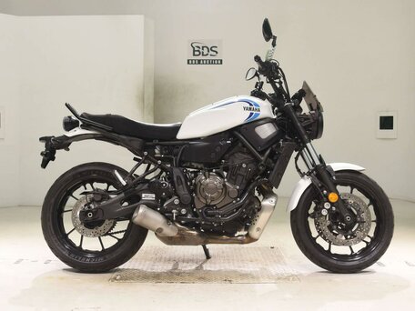 2022 Yamaha XSR700, белый, 727000 рублей, вид 2