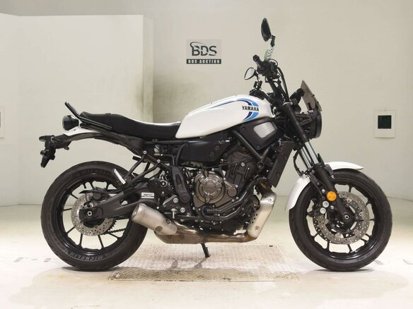 2022 Yamaha XSR700, белый, 727000 рублей - вид 1