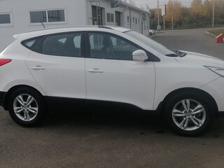 2012 Hyundai ix35 I, белый, 1350000 рублей, вид 3