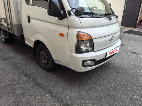 2013 Hyundai Porter II, белый, 800000 рублей, вид 5