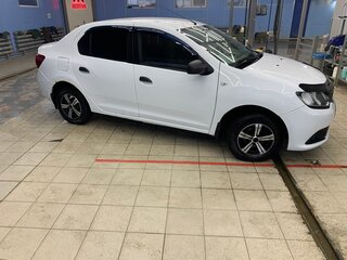 2014 Renault Logan II, белый, 409000 рублей, вид 2