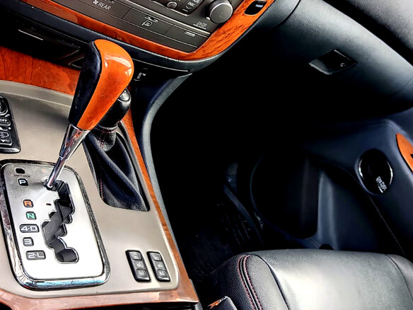 2005 Lexus LX 470 II Рестайлинг, чёрный, 2100000 рублей - вид 4