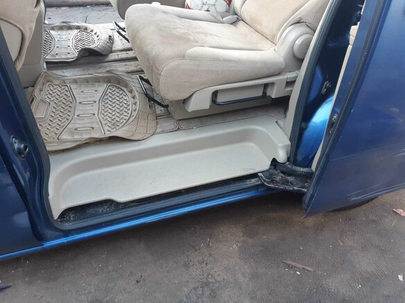 2007 Nissan Serena III (C25), синий, 840400 рублей - вид 8
