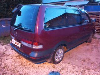 1995 Nissan Largo III (W30), красный, 350000 рублей, вид 4
