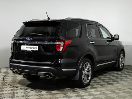2019 Ford Explorer V Рестайлинг 2, чёрный, 2399777 рублей, вид 5