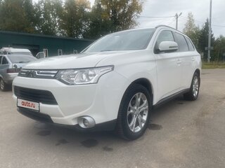 2014 Mitsubishi Outlander III, белый, 1249000 рублей, вид 1