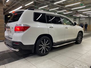 2011 Toyota Highlander II (XU40) Рестайлинг, белый, 2450000 рублей, вид 4