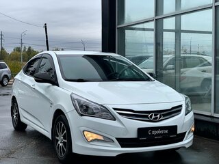 2015 Hyundai Solaris I Рестайлинг, белый, 1150000 рублей, вид 2